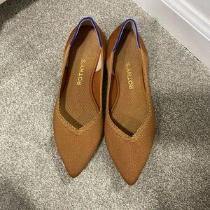 Rothy’s camel points size 8